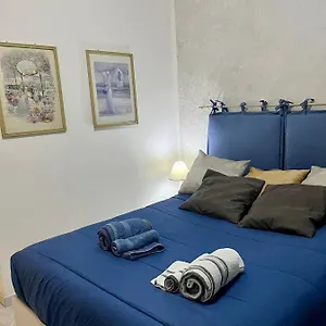 Vomero House With Free Parking 410 Cm Appartamento Napoli